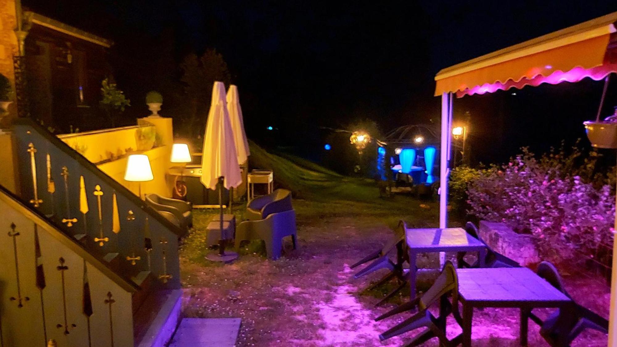 Bonbon Chambre D'Hotes Saint-Julien-de-Lampon Exterior photo
